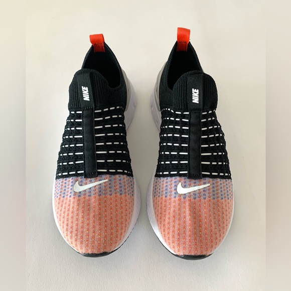 NWT, new in box, Nike’s React Phantom Run FK (Flyknit) 2. - Picture 2 of 12